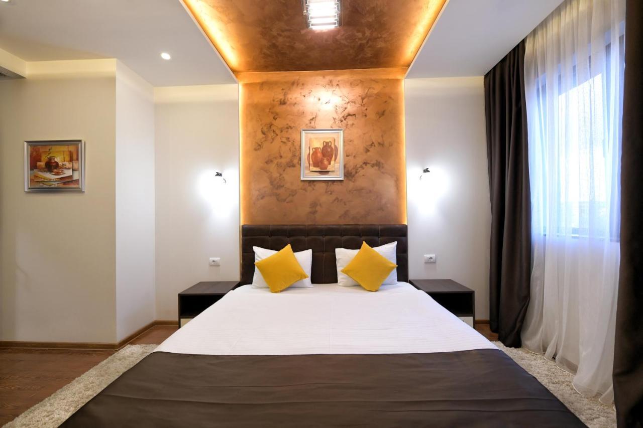Garnet Hotel & Event Centar Ρούμα Εξωτερικό φωτογραφία