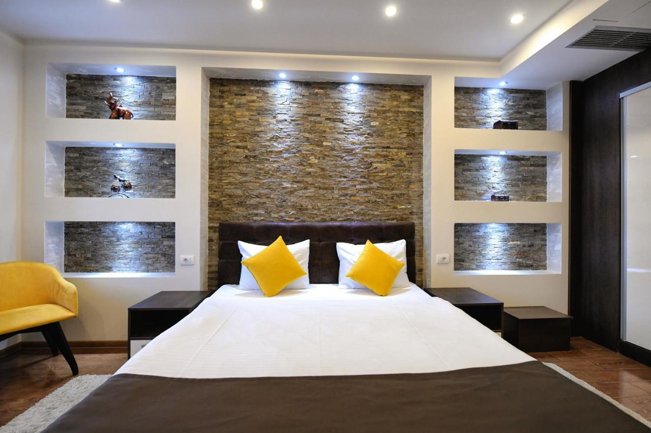 Garnet Hotel & Event Centar Ρούμα Εξωτερικό φωτογραφία