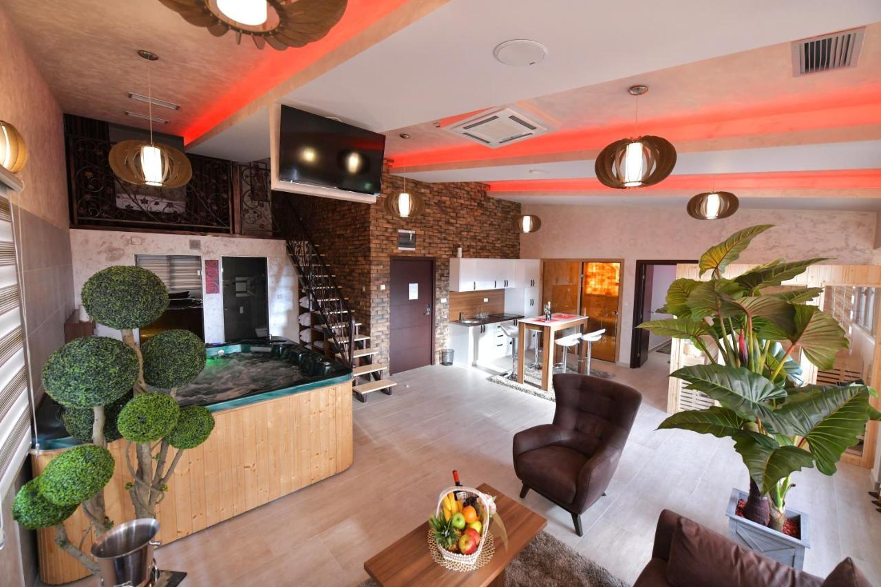 Garnet Hotel & Event Centar Ρούμα Εξωτερικό φωτογραφία