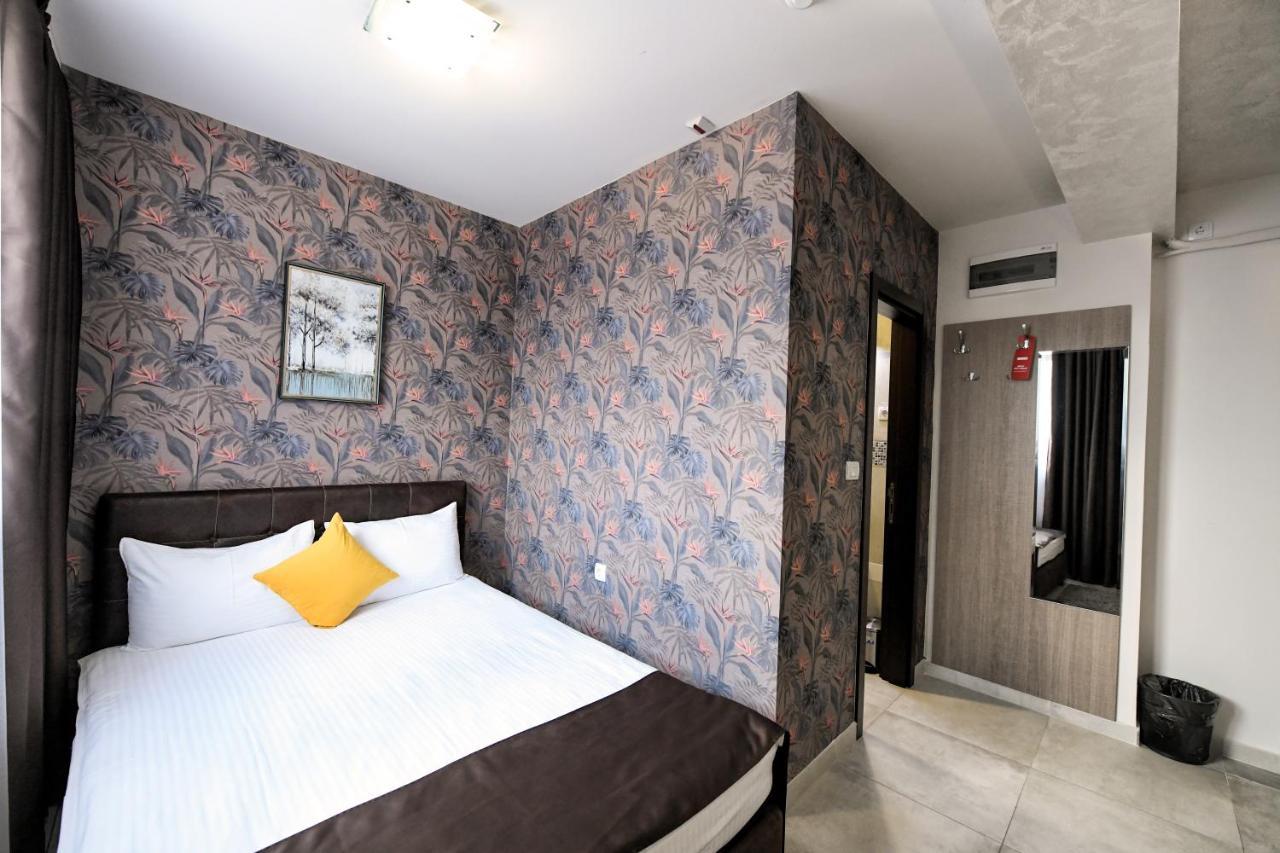 Garnet Hotel & Event Centar Ρούμα Εξωτερικό φωτογραφία