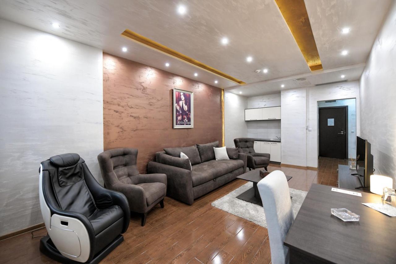 Garnet Hotel & Event Centar Ρούμα Εξωτερικό φωτογραφία