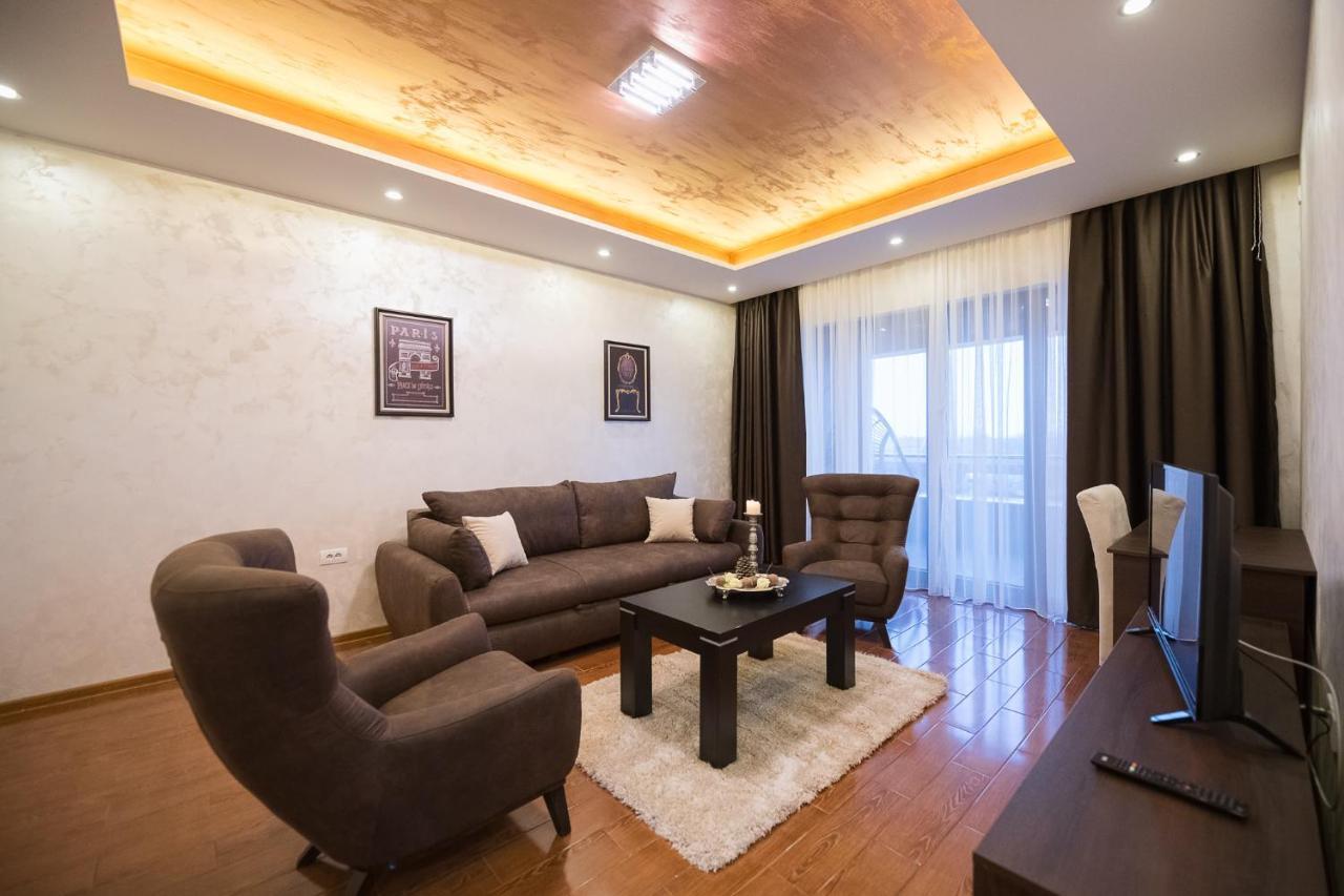 Garnet Hotel & Event Centar Ρούμα Εξωτερικό φωτογραφία