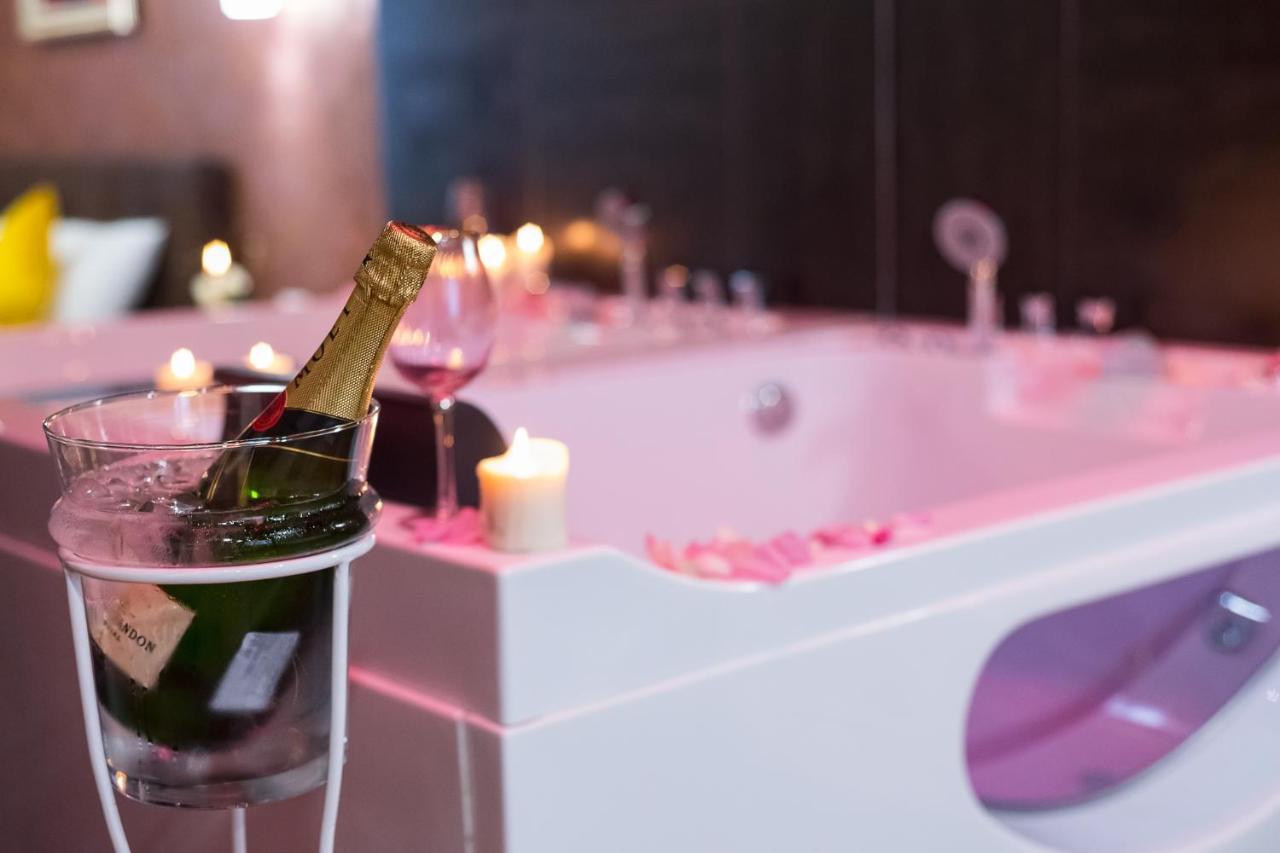 Garnet Hotel & Event Centar Ρούμα Εξωτερικό φωτογραφία