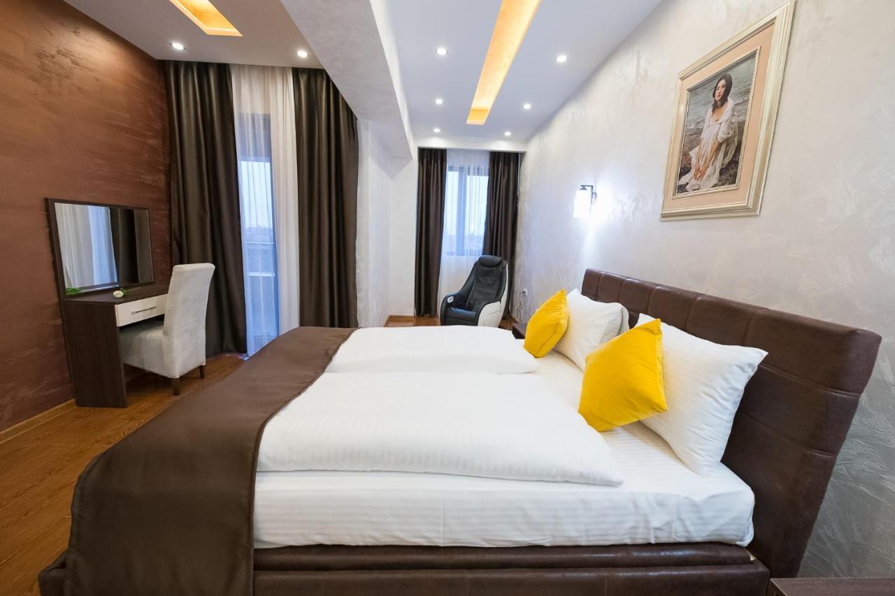 Garnet Hotel & Event Centar Ρούμα Εξωτερικό φωτογραφία